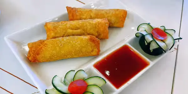 Egg Roll at Mei's Foodie Hub Asian Restaurant in Andrews